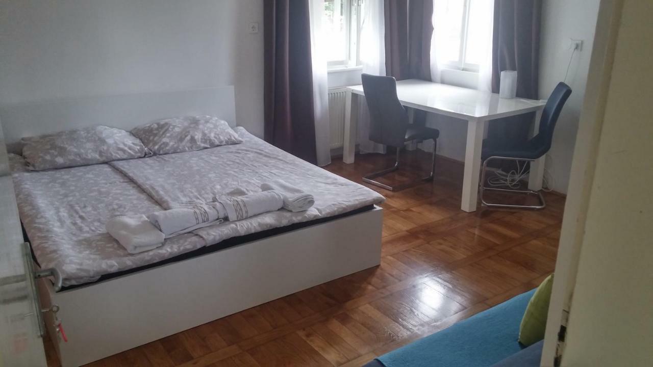 Rooms & Apartments Murgle Ljubljana Extérieur photo