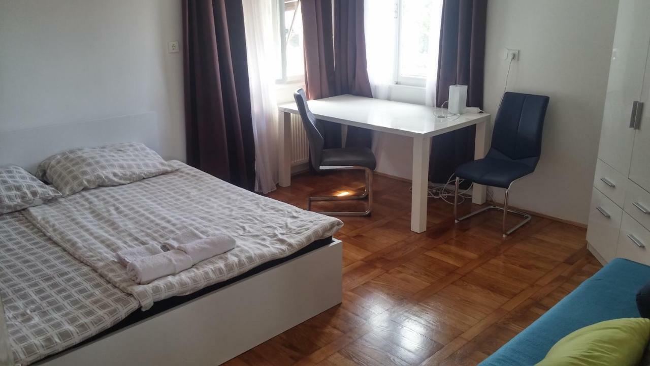 Rooms & Apartments Murgle Ljubljana Extérieur photo