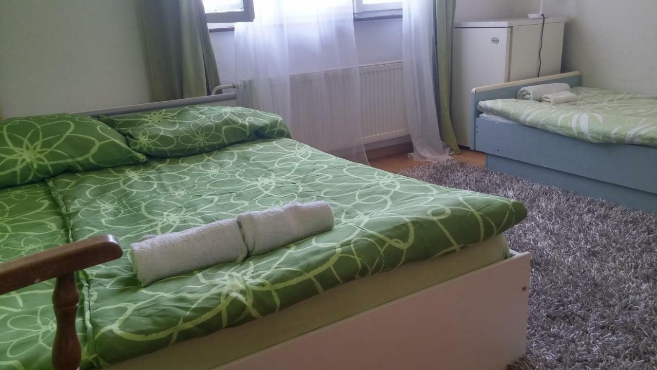 Rooms & Apartments Murgle Ljubljana Extérieur photo
